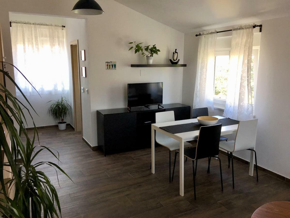Apartamento Fine & Shine Pula Exterior foto